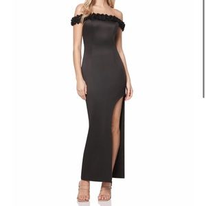 NWT Elliatt Revolve Midi Maxi Dress for Weddings